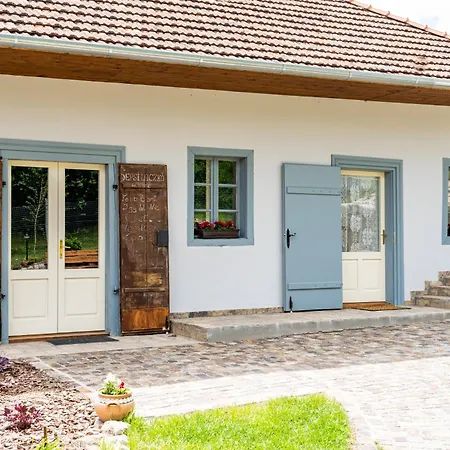 Apartment Bor-ko Udvarhaz