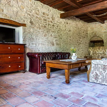 Bor-ko Udvarhaz Daire *